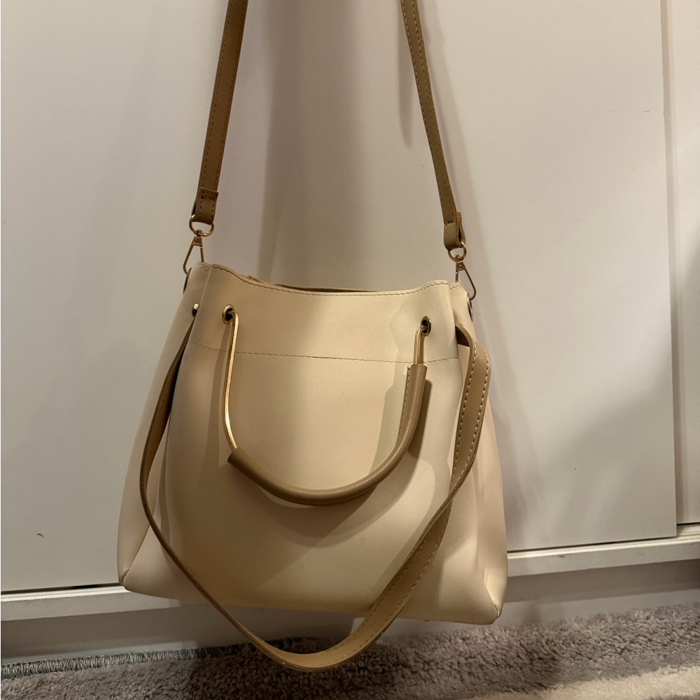 Elegant Cream Shoulder Bag